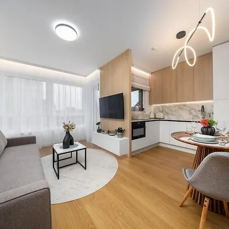 Stylish Metodova - Mall &parking براتسيلافا